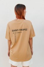 T-shirt Saint-Tropez vibes cappuccino – Image 5