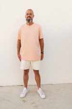 T- shirt Saint-Tropez vibes rose poudré – Image 4